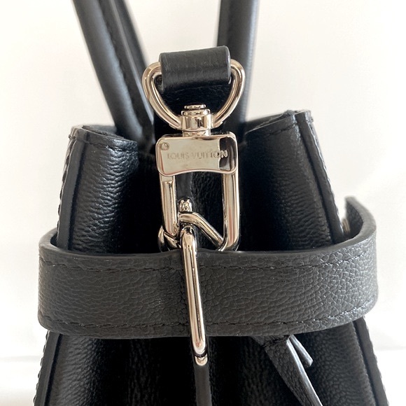 Louis Vuitton Black Epi Leather Twist Tote - Picture 11 of 16